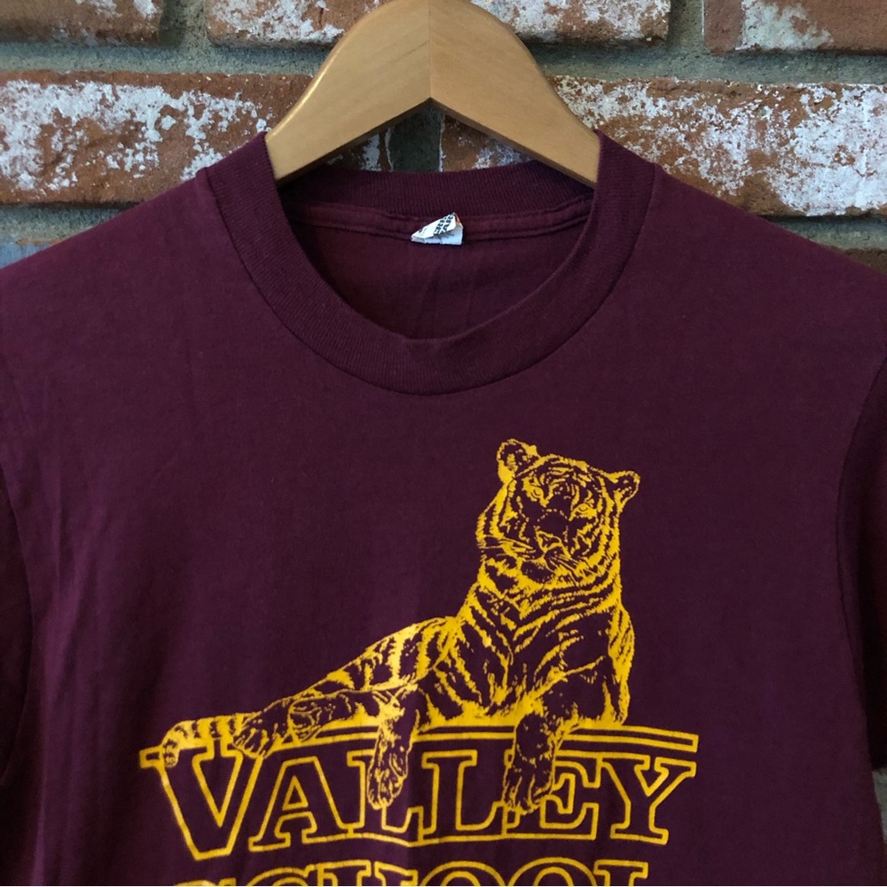 SOLD Vintage 1991 Valley School JOG-ATHAN Single Stitch T-shirt - Picture 3 of 7